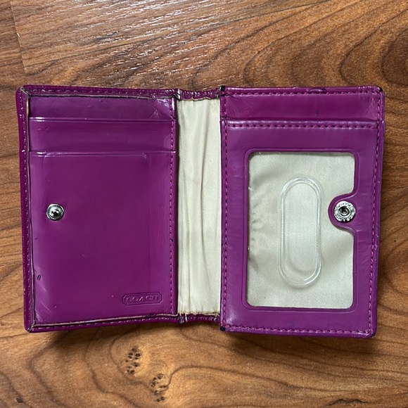 Cranberry Coach card holder - Picture 2 of 6